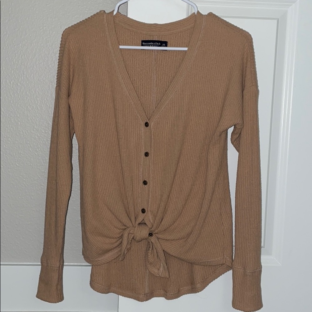 Abercrombie & Fitch Button Up Sweater Top